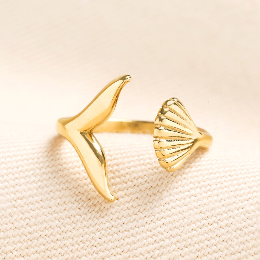 This Fish Themed Ring is Perfect for Creating an Aquatic Stack for the Beach and Beyond