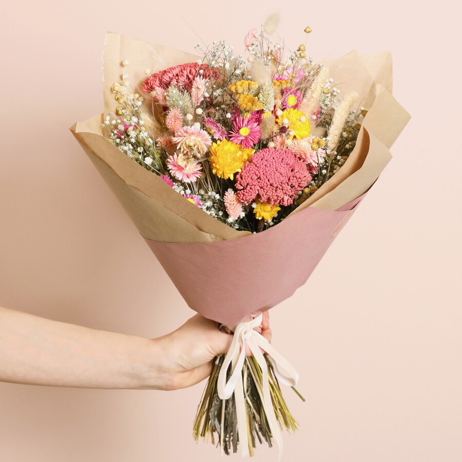 This stunning bouquet is perfect for gifting to a loved one for their 50th and packing a punch when they take off the wrapping