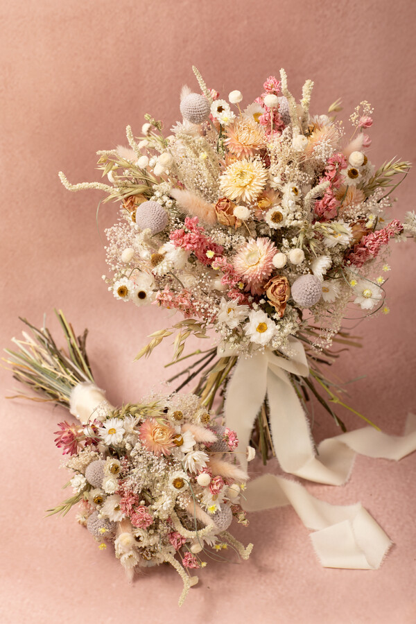 Dried Flowers are Perfect for Weddings as They Make Great Bouquets, Buttonholes, Accessories, and Decorations