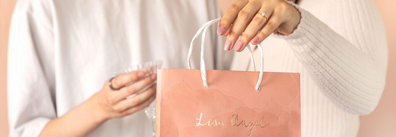 Explore our Wedding Gifts for Couples to Gift Something Gorgeous a Newly Engaged Duo will Adore