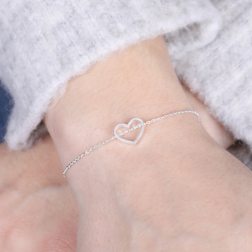 silver heart bracelet