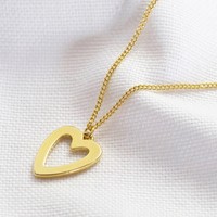 Heart Outline Pendant Necklace in Gold