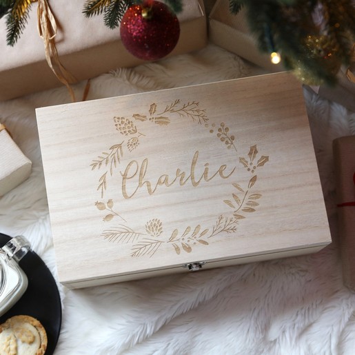 Lisa Angel Personalised Wreath Wooden Christmas Hamper Box