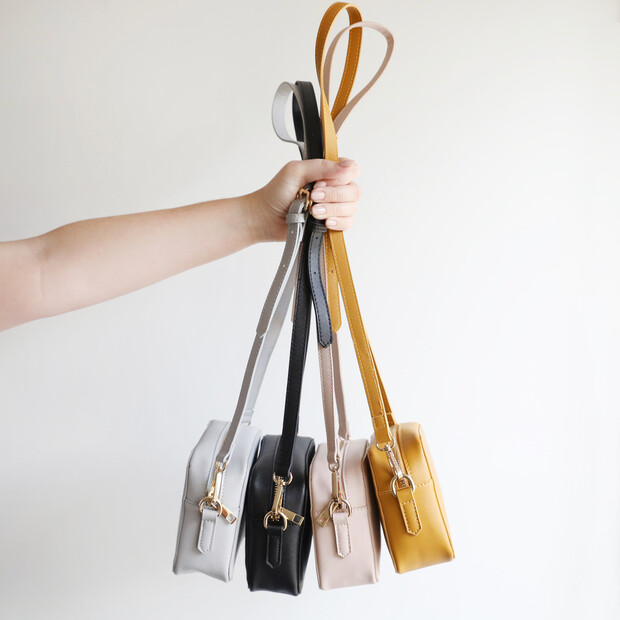 Rectangular Crossbody Bag in Grey | Lisa Angel