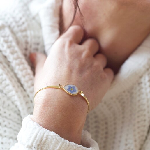 Real Pressed Forget Me Not Flower Bangle in Gold on Model