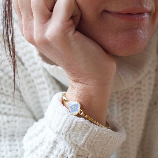 Real Pressed Forget Me Not Flower Bangle in Gold on Model
