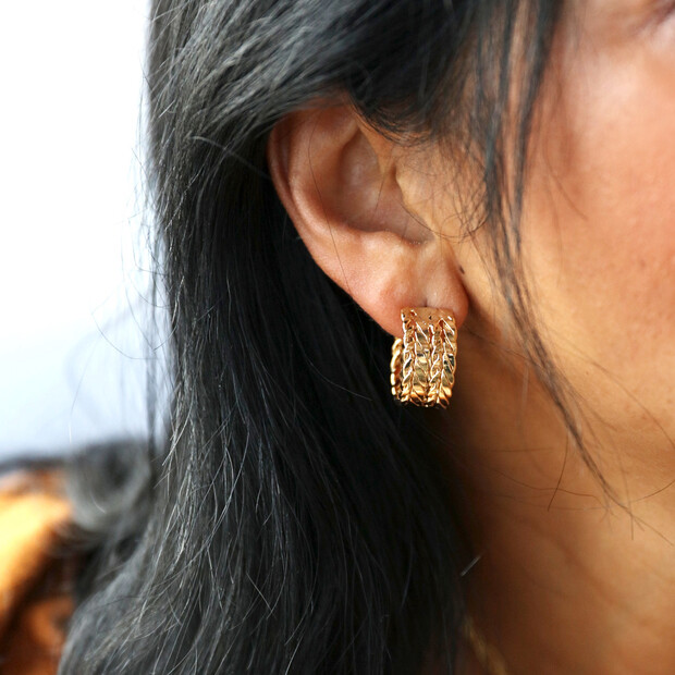 Wide Double Chain Hoop Earrings in Gold