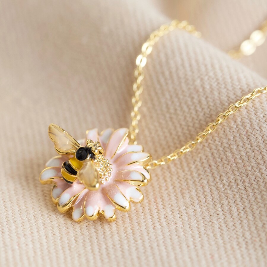 Bee and Daisy Pendant Necklace in Gold