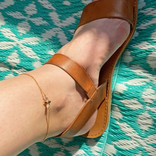 Ladies' Gold Bumblebee and Daisy Anklet on Model
