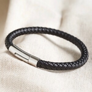 Men's Vegan Leather Bracelet in Black - Medium