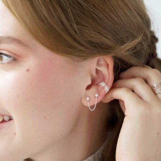 Daisy Ear Cuff in Silver on Model