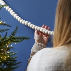 Felt Pom Pom Garland in White