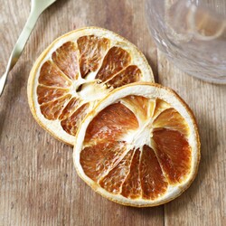 Dried Grapefruit Drink Garnish