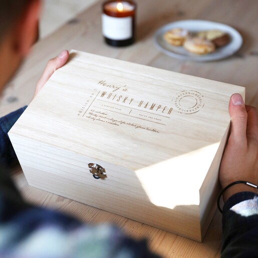 Outside of Personalised Small Whisky Hamper