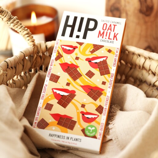 Lisa Angel H!P Chocolate: Salted Caramel Oat M!lk Chocolate Bar