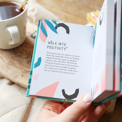 Example of Positivity For Every Day Book at Lisa Angel