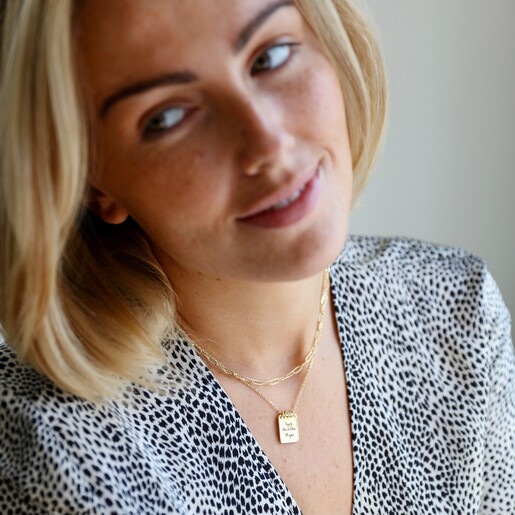 Model Wearing Lisa Angel Gold Rectangle Chain Necklace Layered With Other Necklaces