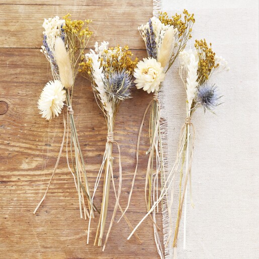 Set of Four Lisa Angel Blue and Gold Dried Flower Place Settings