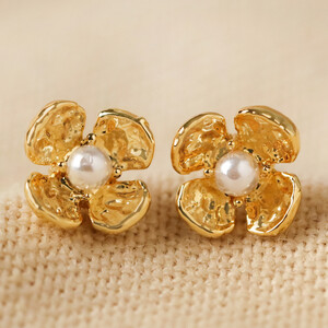 Small Flower and Pearl Stud Earrings in Gold