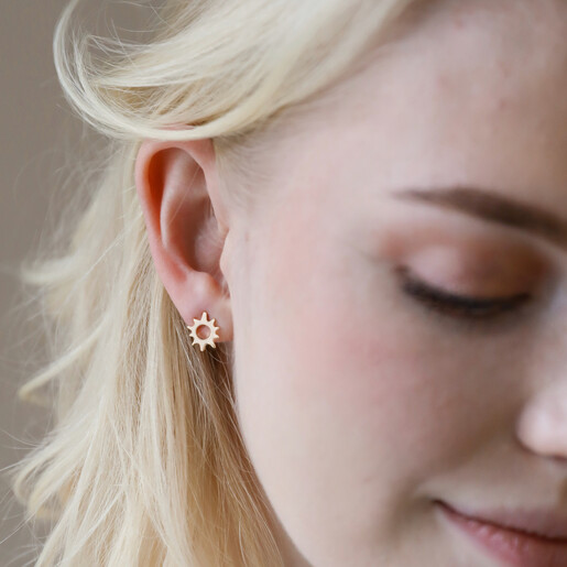 Close Up of Model Wearing Sunbeam Stud Earrings in Gold