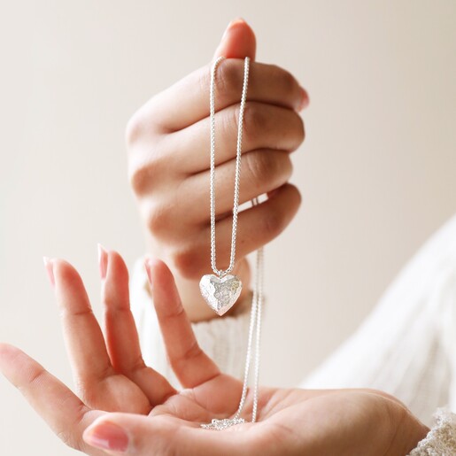 Unisilver heart deals necklace