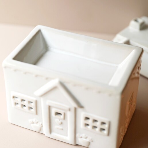 Wax Melt Tray Ceramic House Wax Melt Burner with Natural Coloured Background