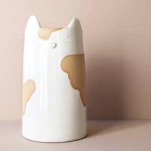 Textured Ceramic Cat Vase H19cm