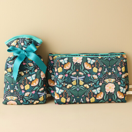 Matching wash bag hot sale and makeup bag