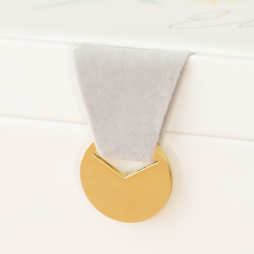 Close Up of Clasp Feature on White Personalised Birth Flower Two Tier Jewellery Box