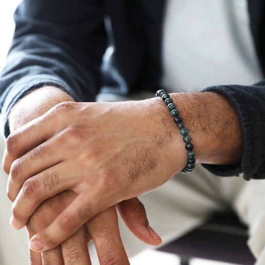 Close Up of Model Wearing Men's Kambaba Jasper Beaded Bracelet