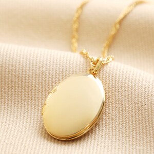 Oval Locket Necklace - Gold