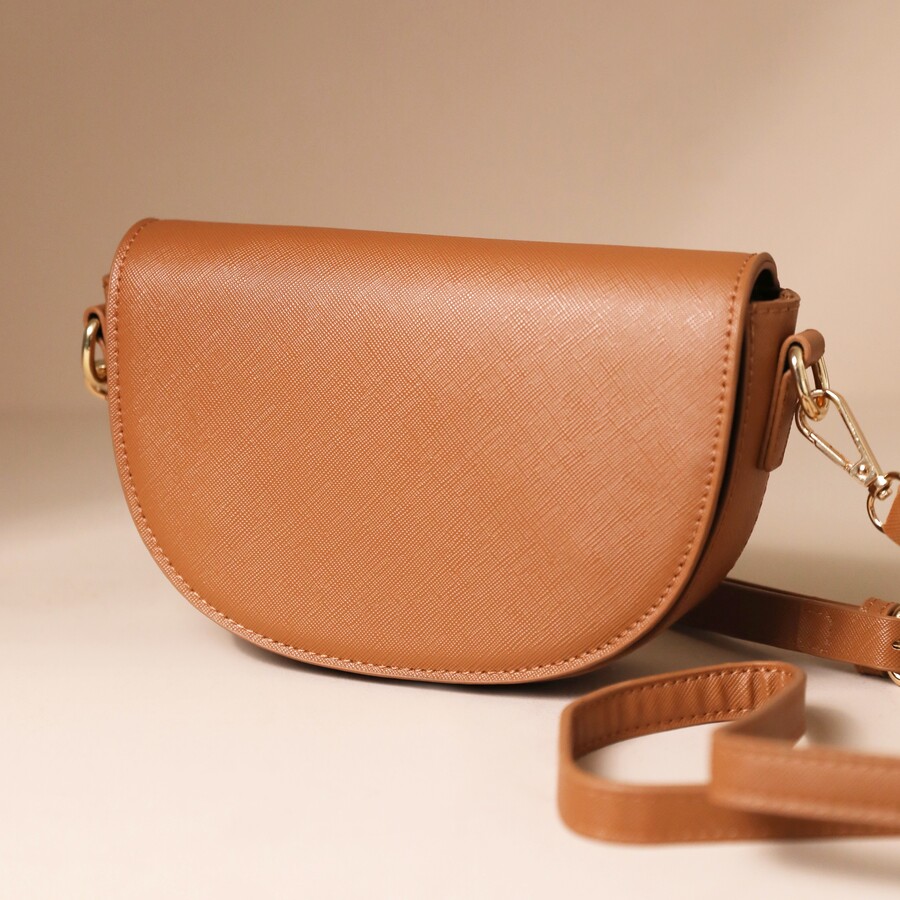 Light Tan Soft Leather Crossbody Handbag