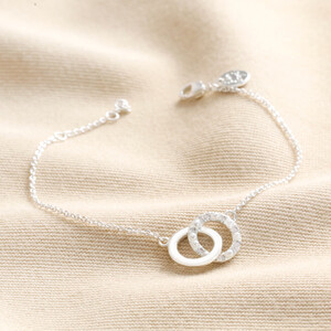Interlocking Pearl & Crystal Matte Circles Bracelet in Silver
