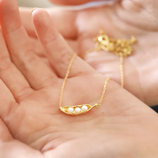 Pearl Three Peas in a Pod Pendant Necklace in Gold Pearl Three Peas in a Pod Pendant Necklace in Gold