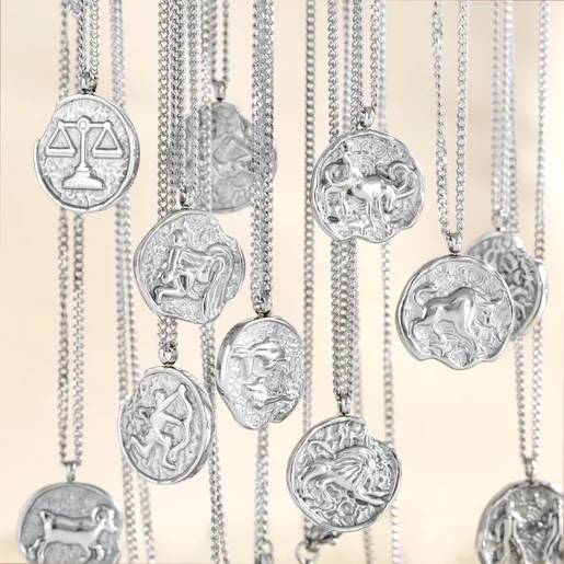 Stainless Steel Pendant Necklaces Hung Together