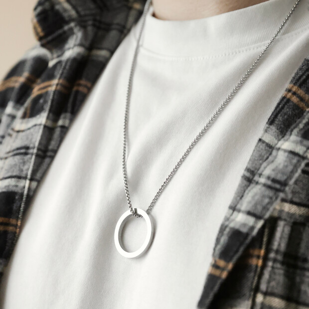 Circle deals pendant men