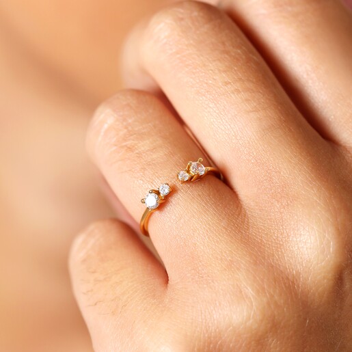 Close Up of Model Model Shot of Adjustable Sterling Silver Crystal Ring in Gold