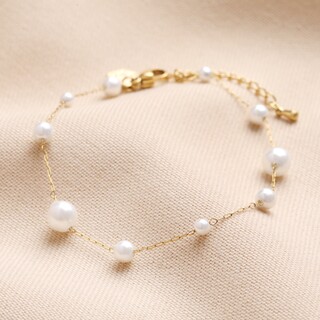 Stainless Steel Mixed Pearl Chain Bracelet in Gold