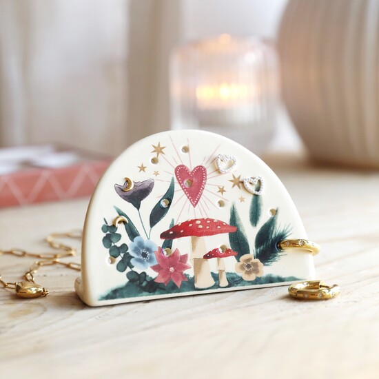 Cosy Floral Heart Earring Holder 