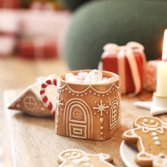 Ceramic Gingerbread House Mug with Lid