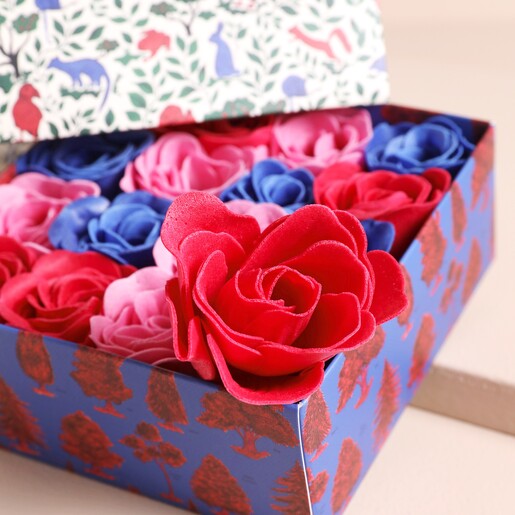 Close Up of Merry and Wild Bath Flowers