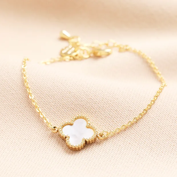 Shell Flower Charm Bracelet in Gold Shell Flower Charm Bracelet in Gold