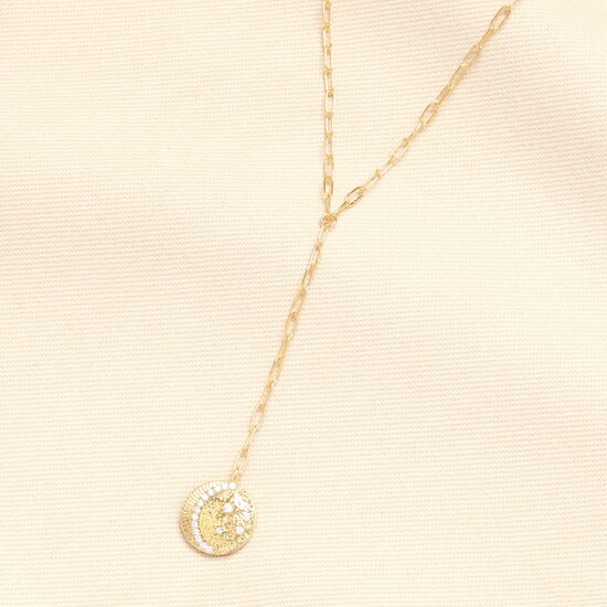 Moon and Star Oval Pendant Necklace in Gold