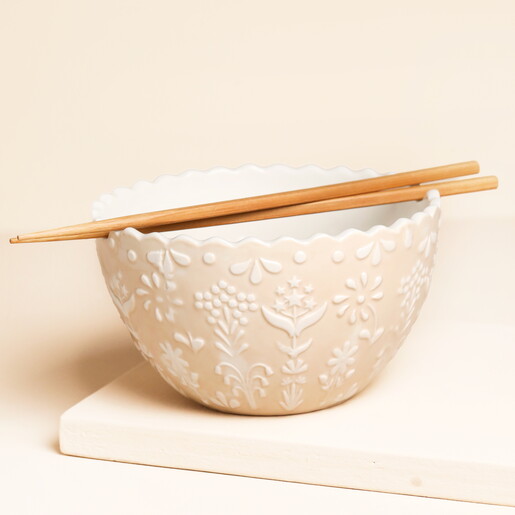 ceramic ramen bowl and chopstick set in pink