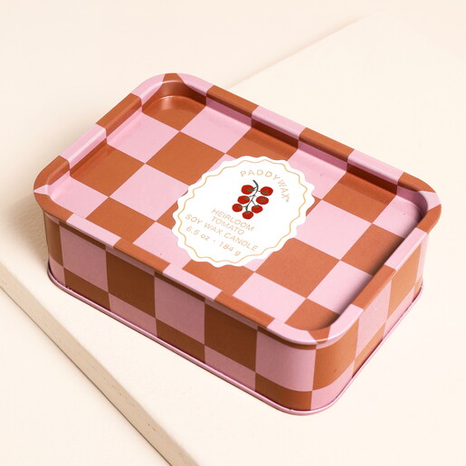 Close up of Paddywax A Dopo Tomato Vine Tin Candle