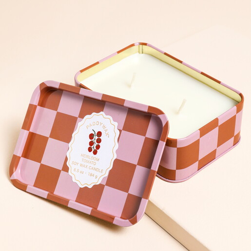 Close up of Paddywax A Dopo Tomato Vine Tin Candle