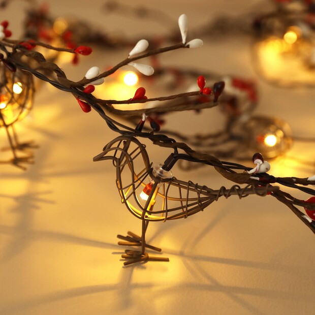 Battery Powered Christmas Robin Mistletoe String Lights
