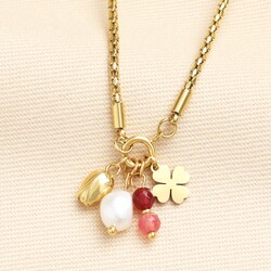 Freshwater Pearl and Clover Charms Pendant Necklace in Gold