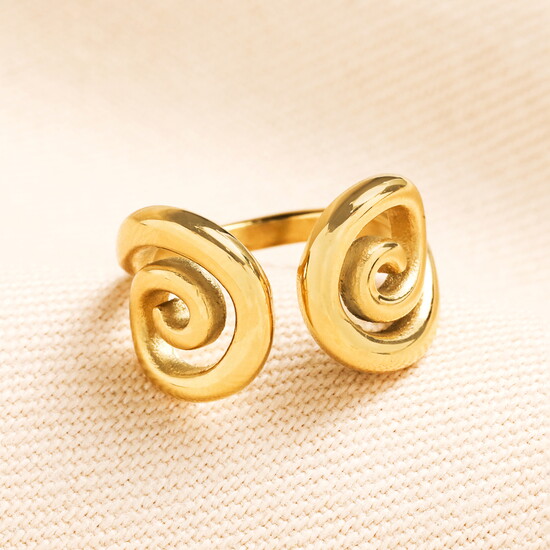 Stainless Steel Swirl Adjustable Ring in Gold