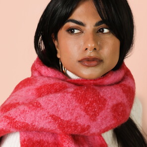 Pink and Red Wavy Checkerboard Winter Scarf